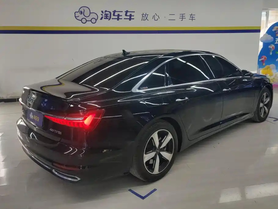 Photo 3 - Audi A6L