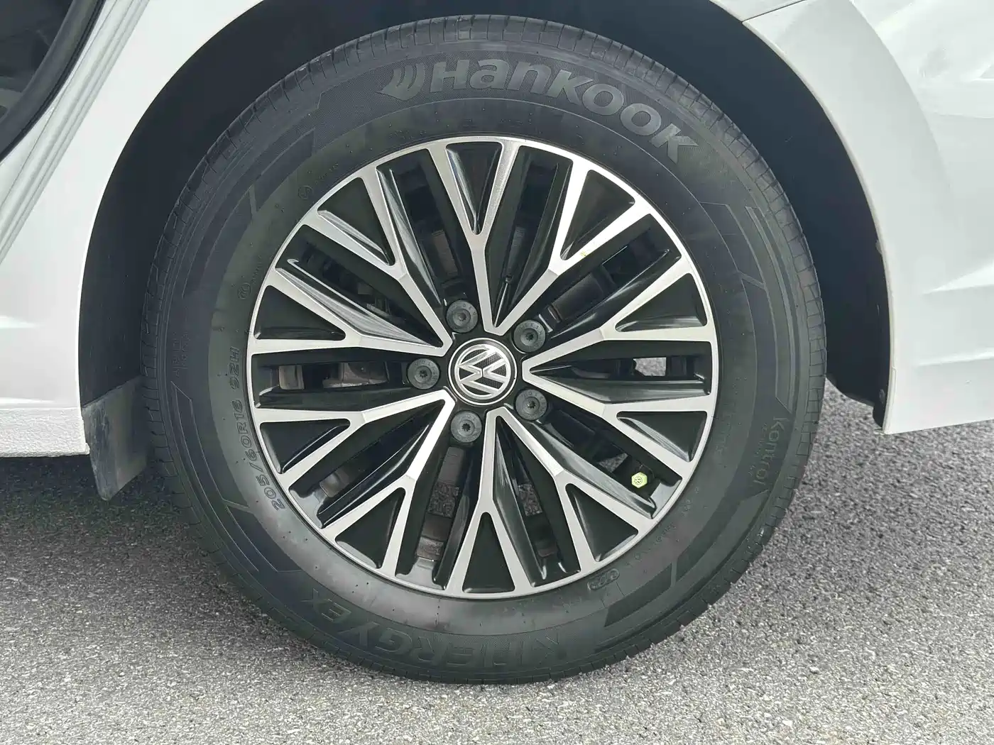 Volkswagen Sagitar, миниатюра 14