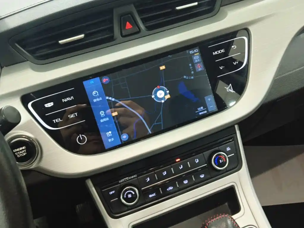 Фото 9 - Geely Vision