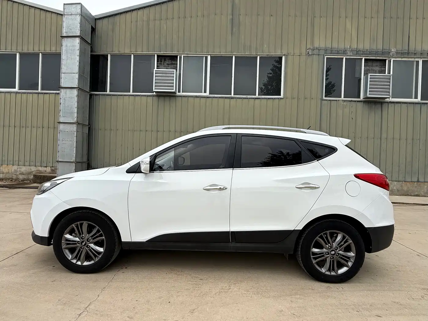 Hyundai Beijing Hyundai ix35 2015 2.0L Automatic 2WD Smart China V фото 4