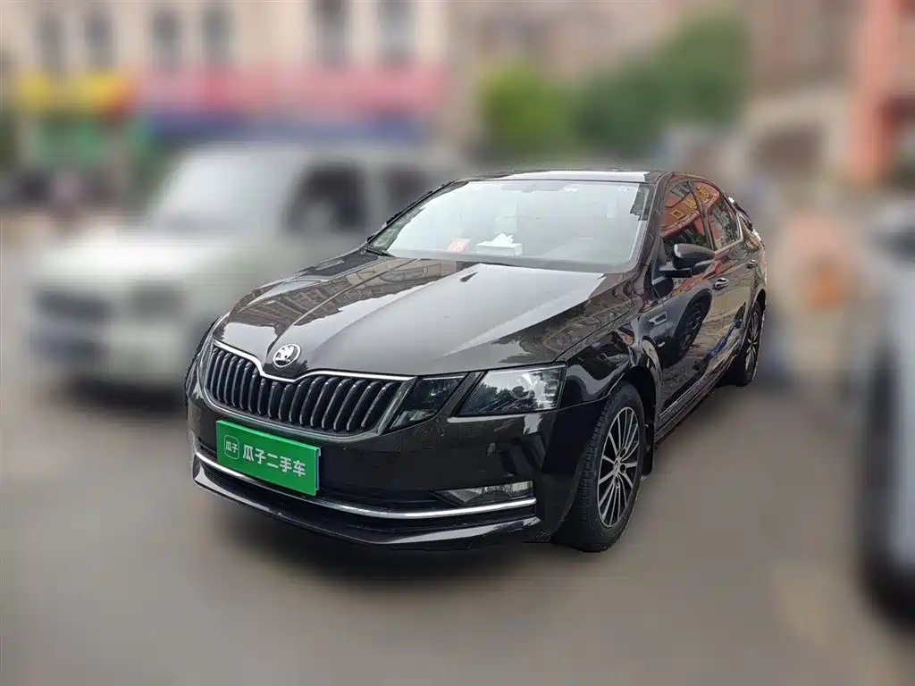 Škoda Octavia 2018 TSI230 DSG Luxury Edition