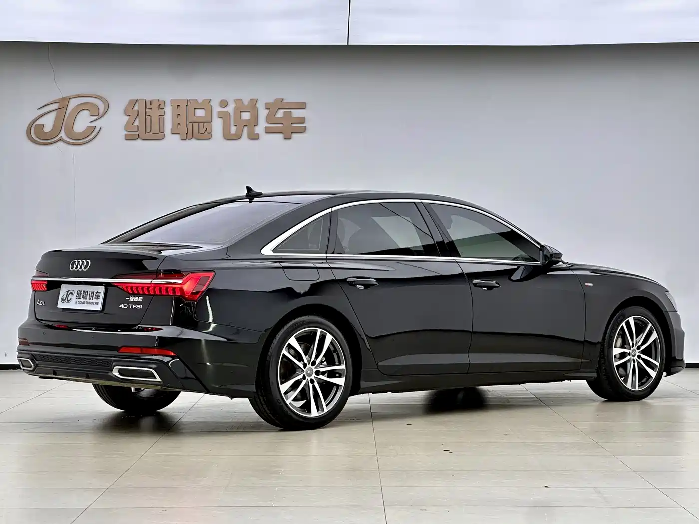 Audi A6L 2021 40 TFSI Luxury Sport фото 9