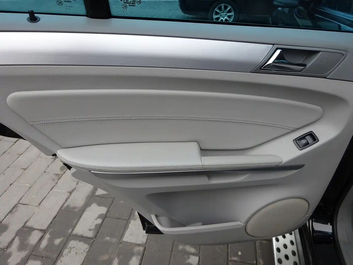 Mercedes-Benz M-Class 2010 ML 300 4MATIC фото 26