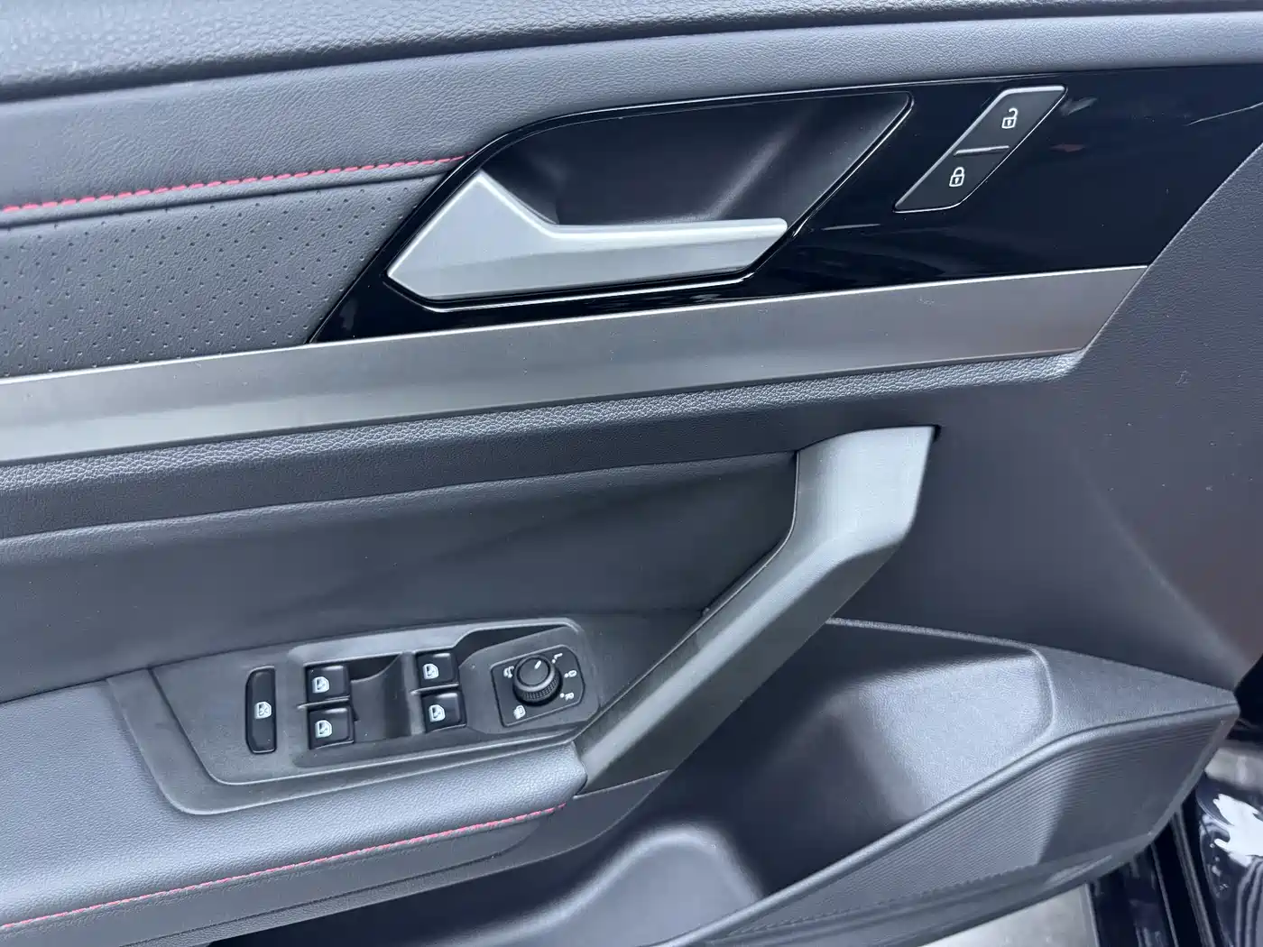 Volkswagen Lavida 2023 280TSI DSG Starlight Comfort Edition фото 8