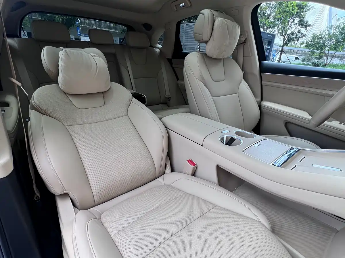 AITO Wenjie AITO M5 2025 Extended Range Ultra AWD фото 20