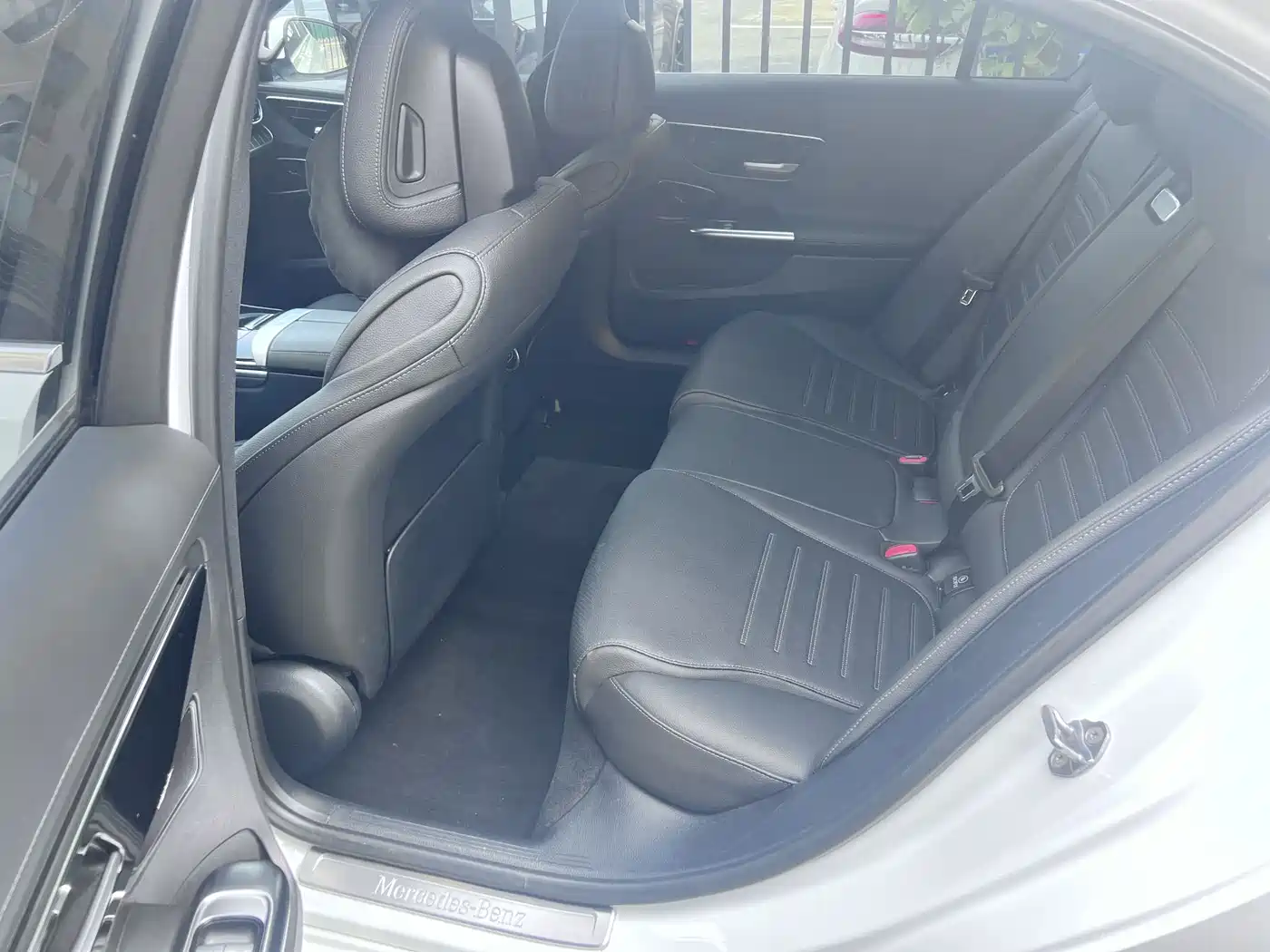Mercedes-Benz C-Class 2023 Facelift C 260 L Sport Edition фото 6