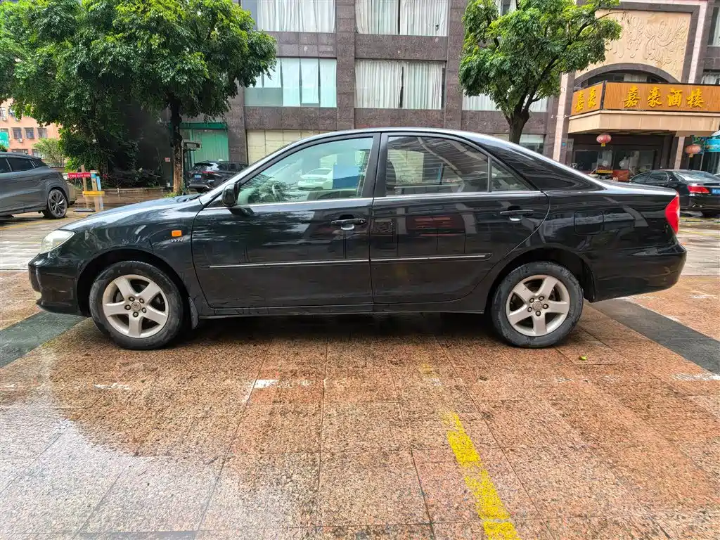 Toyota Camry (Overseas) 2005 2.4 Luxury Edition фото 12