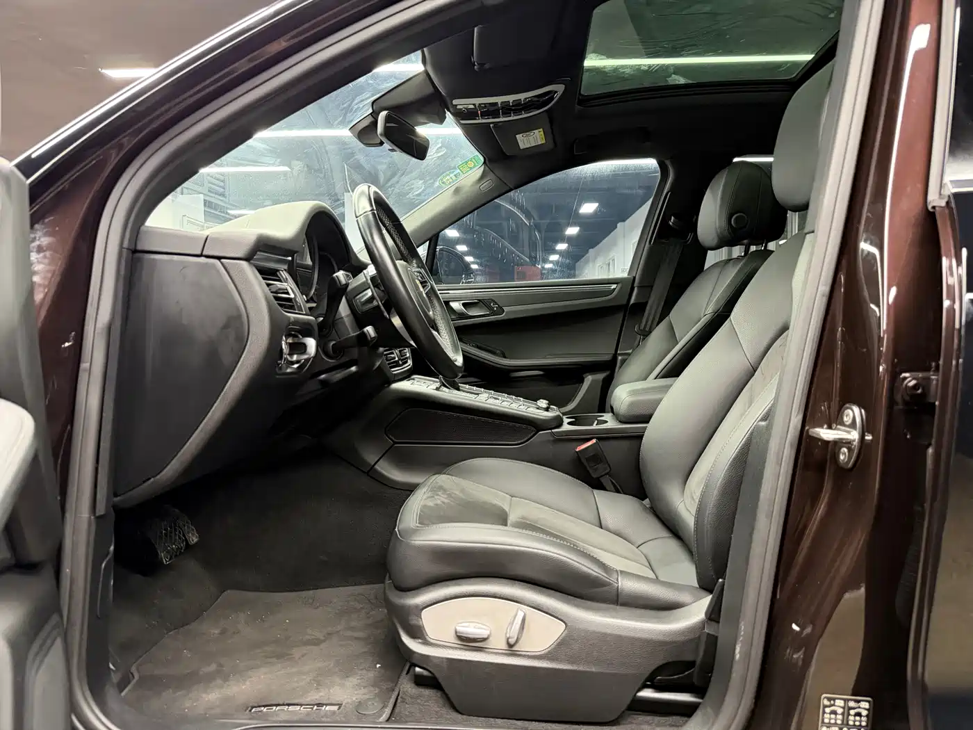 Porsche Macan 2018 Macan 2.0T фото 4