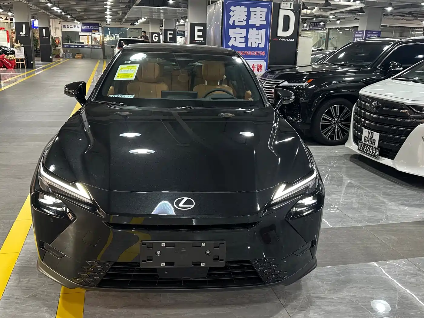 Lexus ES 2026 2025 Model 300h Base Version