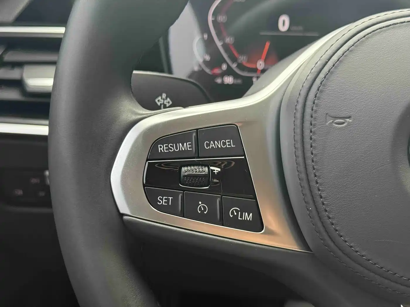 BMW 3 Series 2021 320Li M Sport Package фото 16