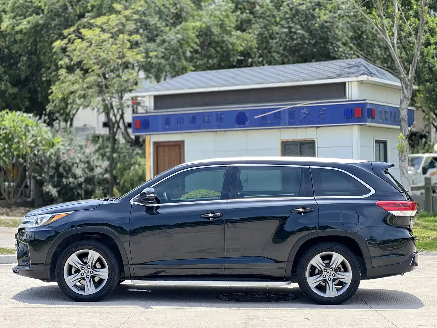 Фото 7 - Toyota Highlander