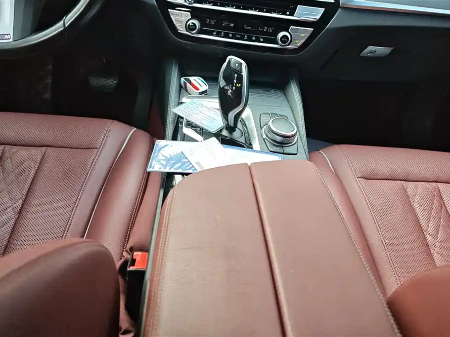 BMW 5 Series 2022 Facelift 530Li Leading M Sport Package фото 16