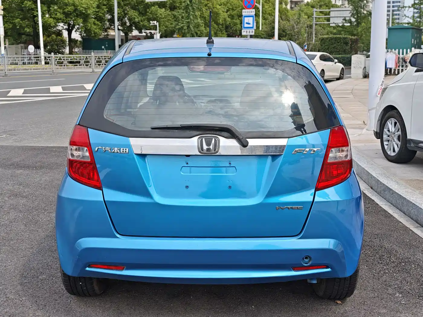 Photo 5 - Honda Fit