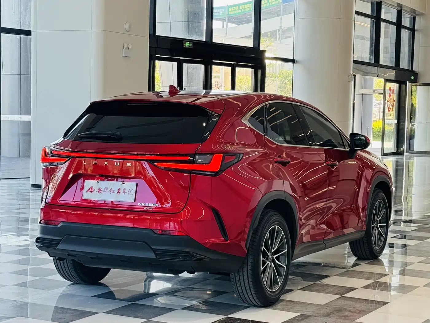 LEXUS NX