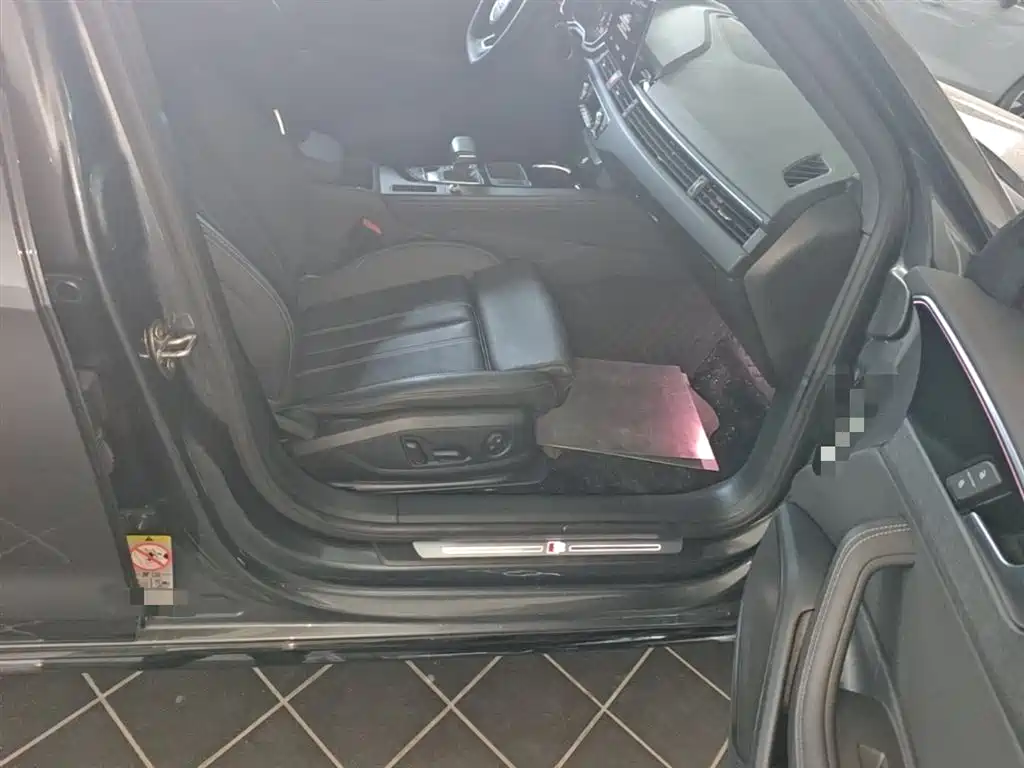 Audi A4L 2023 40 TFSI Luxury Sport фото 11