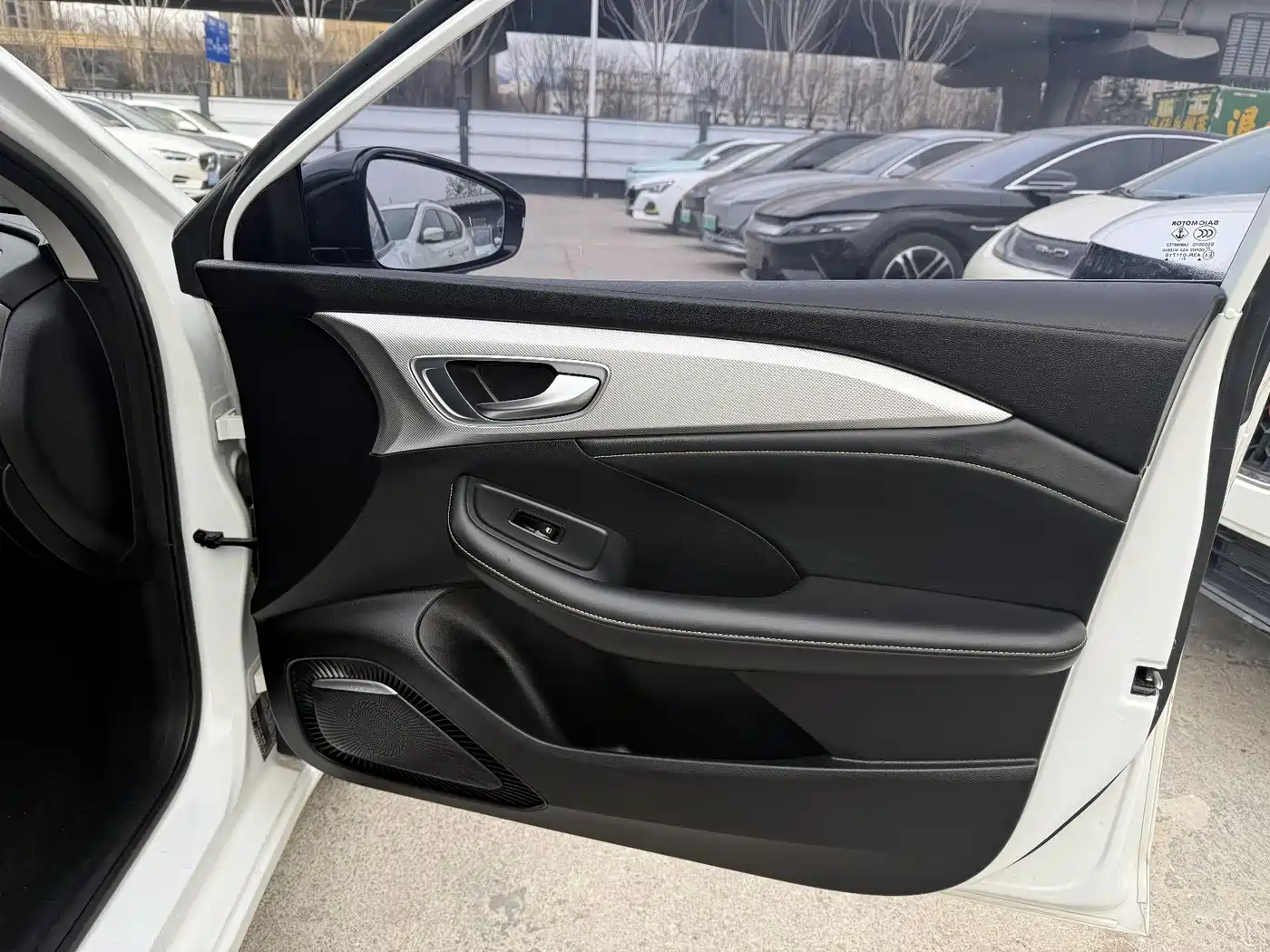 Roewe i6 MAX EV 2022 2021 1.5T PHEV Ride-hailing Luxury Edition