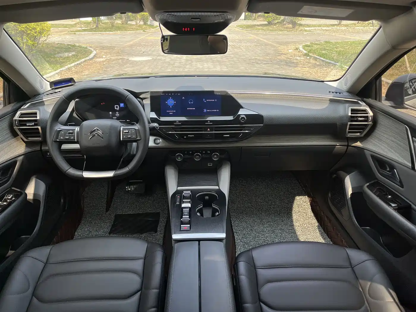 Citroën Versailles C5 X 2023 2022 1.6T Enjoy Extraordinary Tiger Year Opening Edition