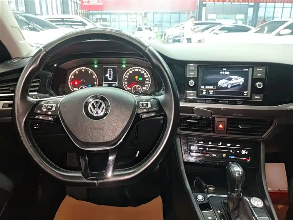 Volkswagen Bora 2020 1.5L Automatic Elite фото 6