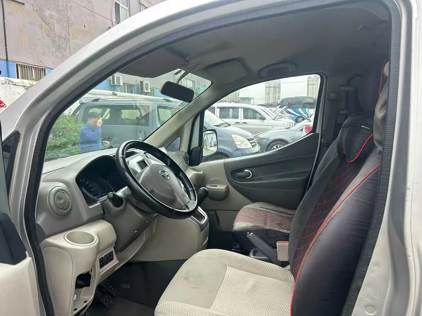Nissan NV200 2014 2014 1.6L Manual Luxury (China V)