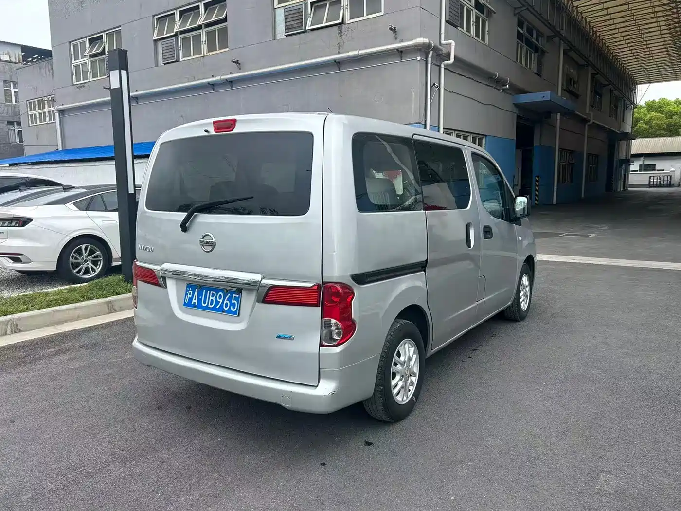 Nissan NV200 2014 2014 1.6L Manual Luxury (China V)