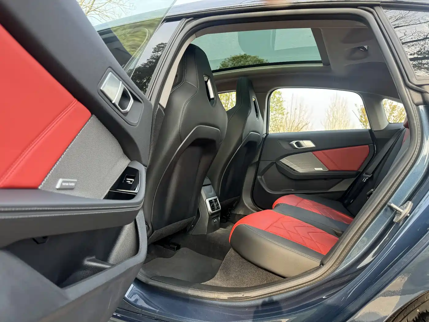 BMW 2 Series 2025 225L M Sport Moonlight Package фото 10
