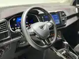 Photo 10 - Jetta VS7