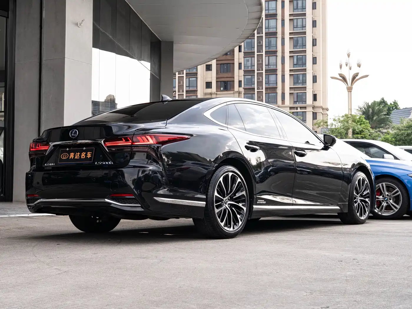 Lexus LS, миниатюра 3