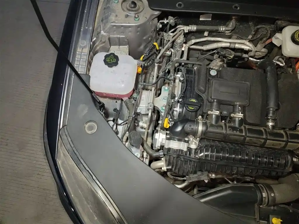 BYD Qin PLUS 2025 DM-i Smart Drive 55KM Leader фото 21