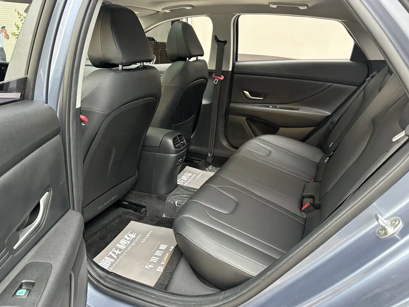 Hyundai Elantra 2023 Model 1.5L CVT LUX Premium Edition фото 7
