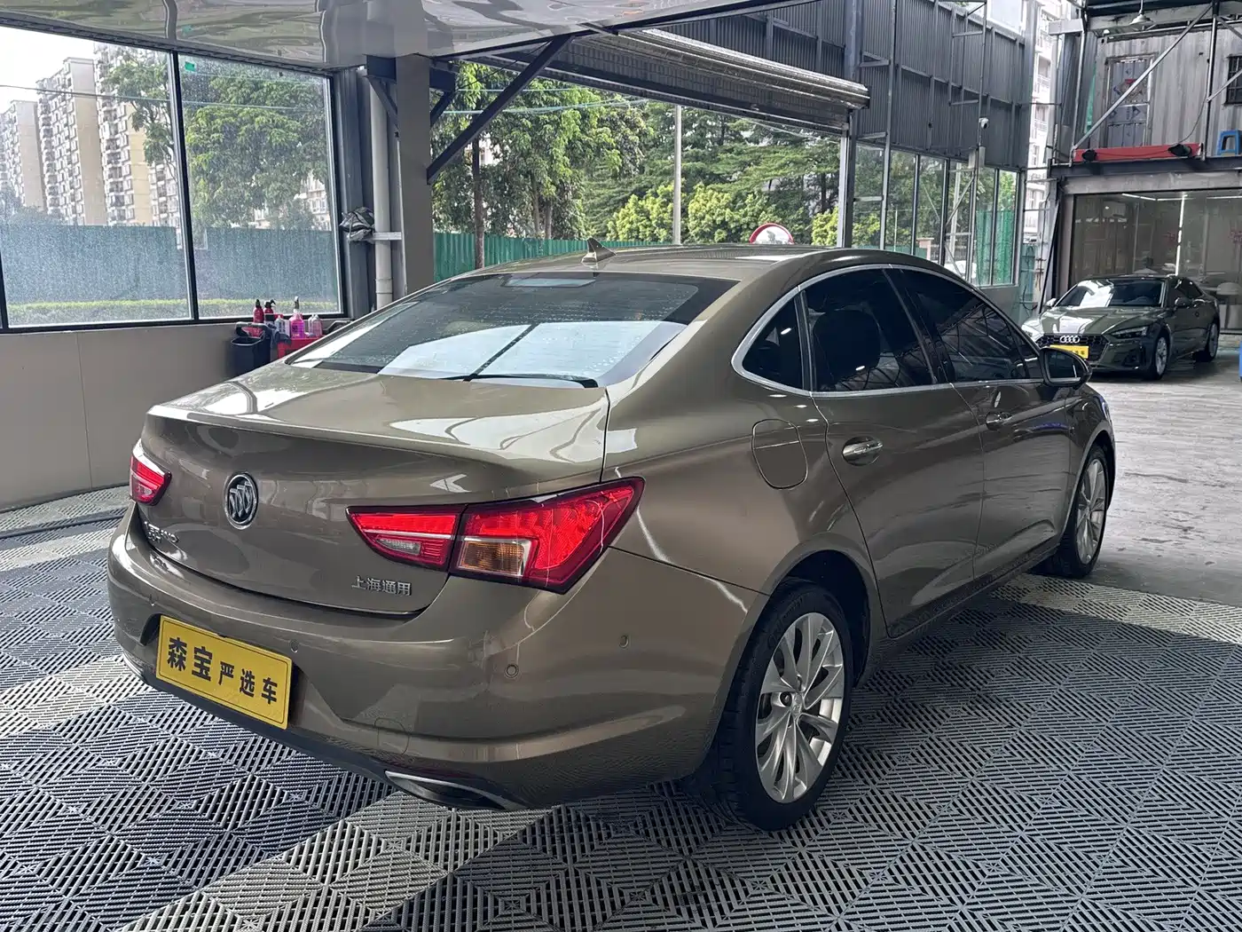 Фото 4 - Buick Verano