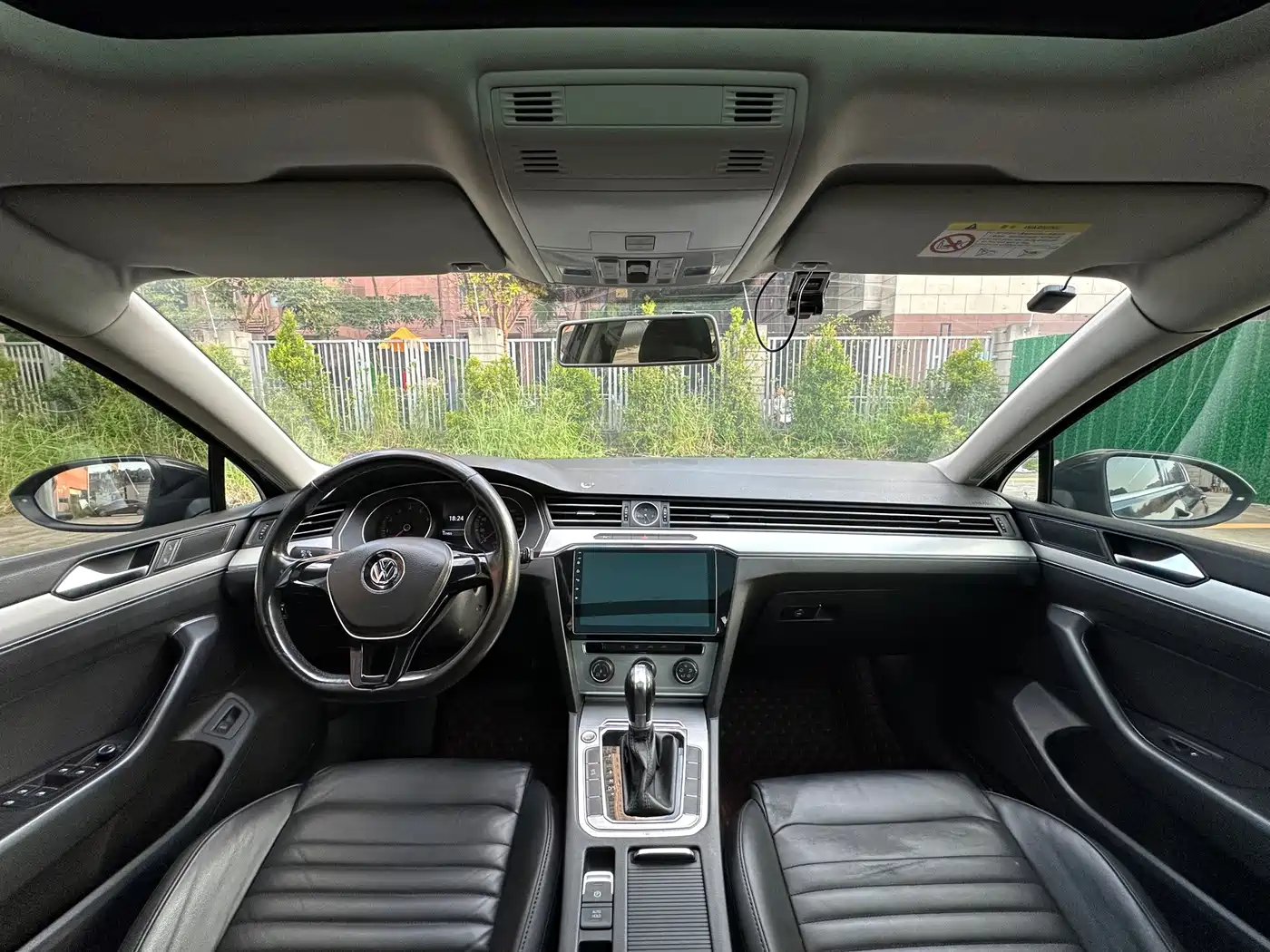 صورة 5 - Volkswagen Magotan