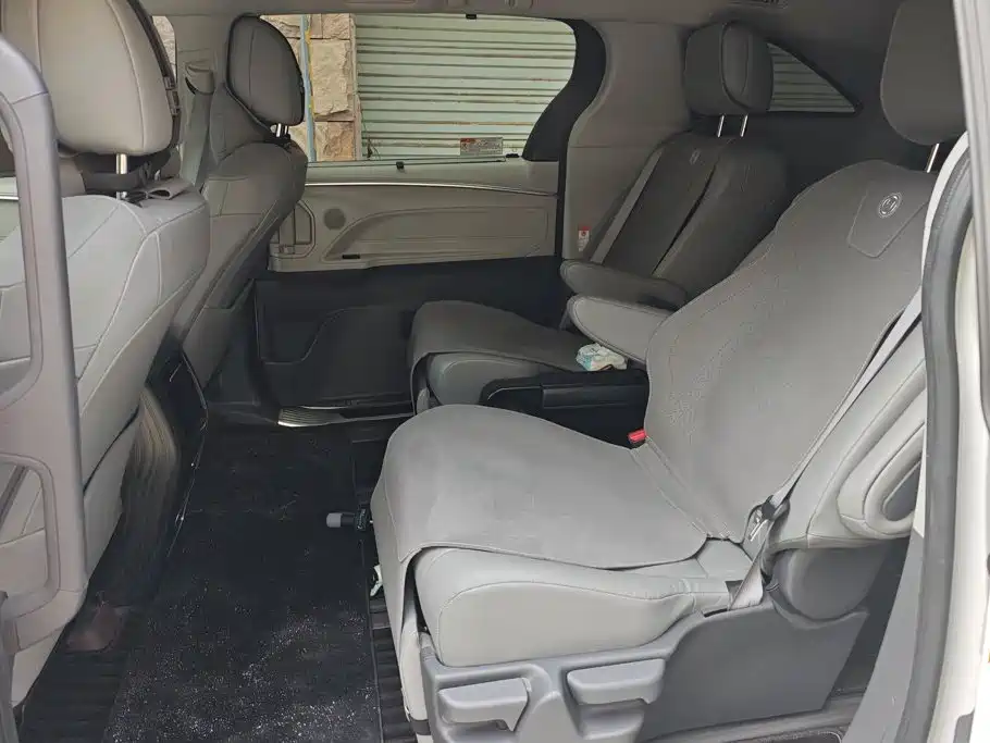 Toyota Granvia 2024 2024 2.5L Hybrid Comfort