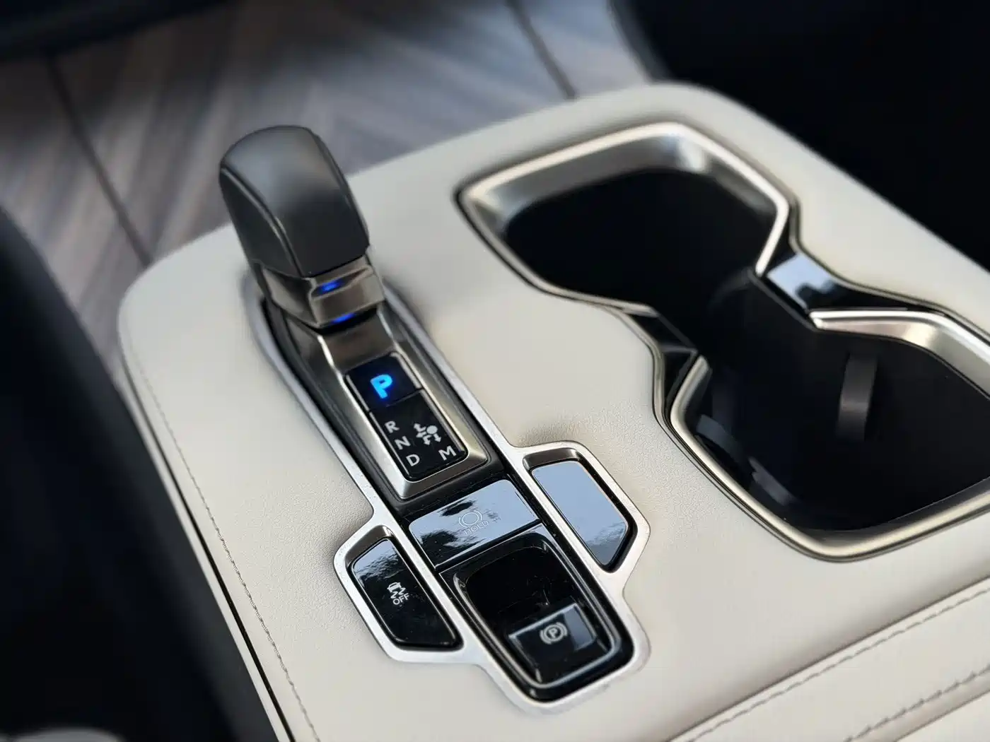 Lexus LM 2024 2023 500h 6-Seater Prestige Edition