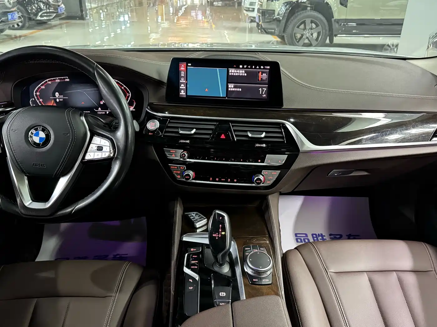 BMW 5 Series 2020 525Li Luxury Package фото 13