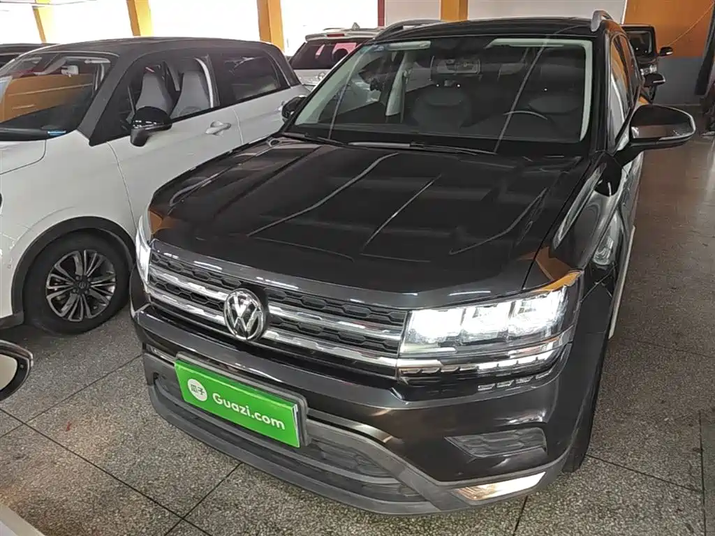 Volkswagen Tharu 2020 280TSI 2WD Comfort Edition China VI фото 3