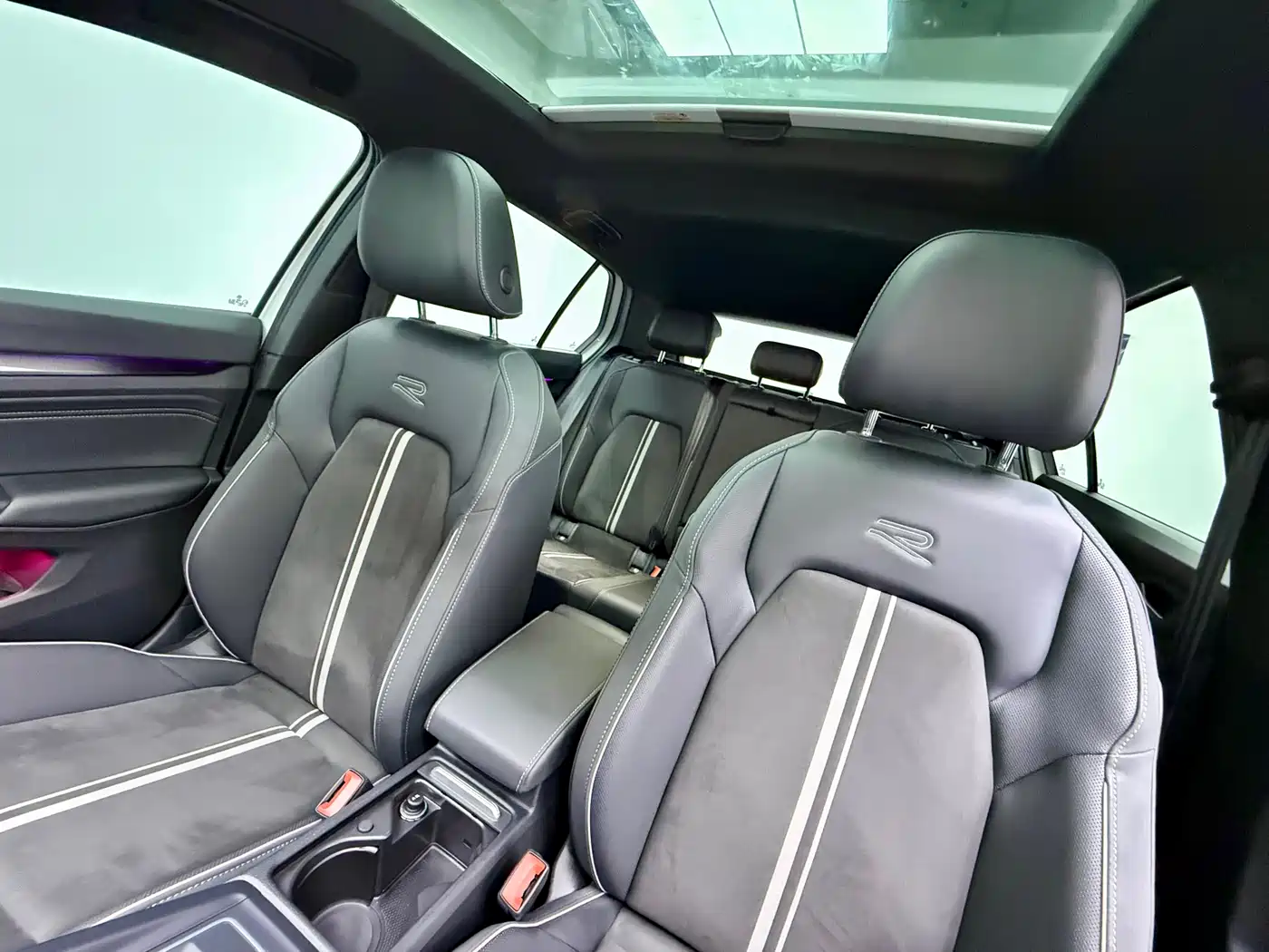 Volkswagen Golf 2023 280TSI DSG R-Line Lite фото 12