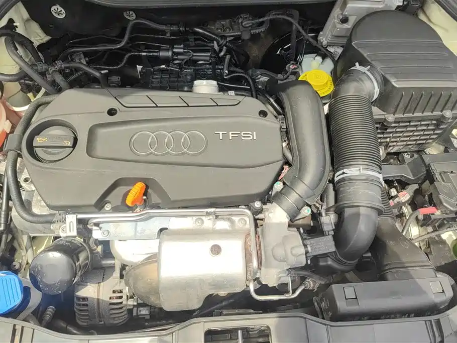 Audi A1 2012 1.4 TFSI Ego фото 10