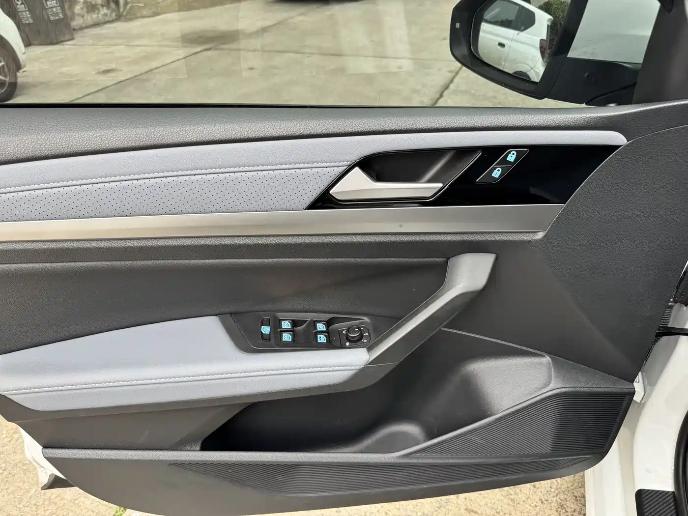 Volkswagen Lavida 2024 Model 1.5L Automatic Starlight 5 Million Edition фото 12