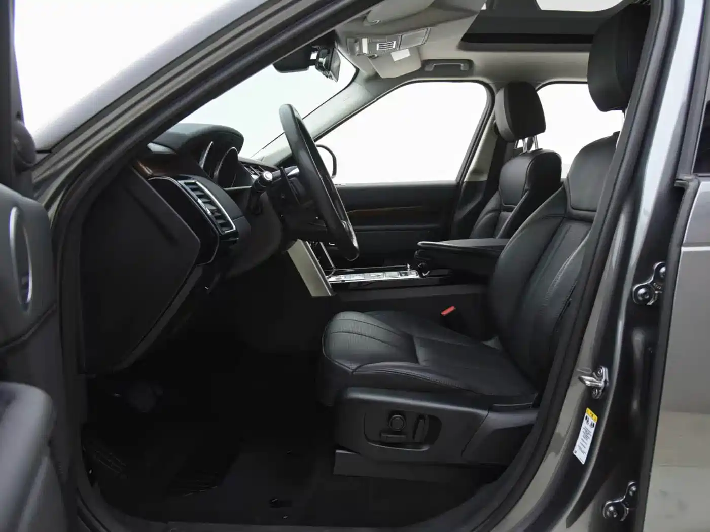 Land Rover Discovery 2017 3.0 SC V6 HSE фото 8