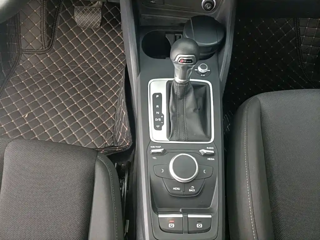Audi Q2L 2021 35 TFSI Progressive Dynamic фото 14