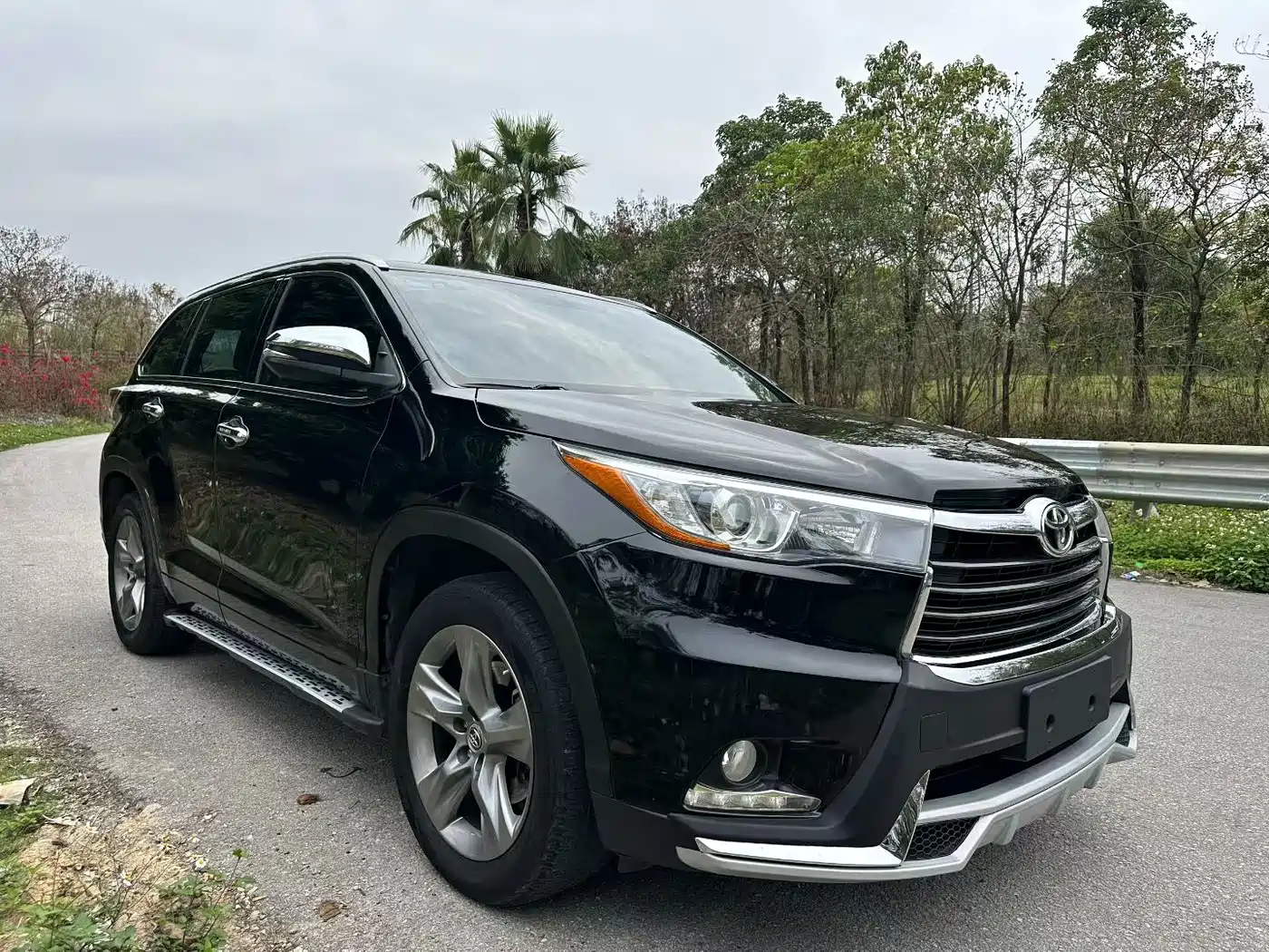 Toyota Highlander 2015 2.0T FWD Luxury Edition 7-seater фото 3