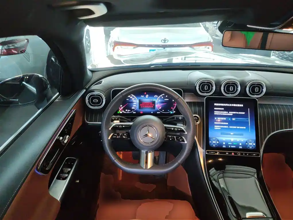 Mercedes-Benz GLC 2024 Facelift GLC 300 L 4MATIC Sport 5-seater фото 7