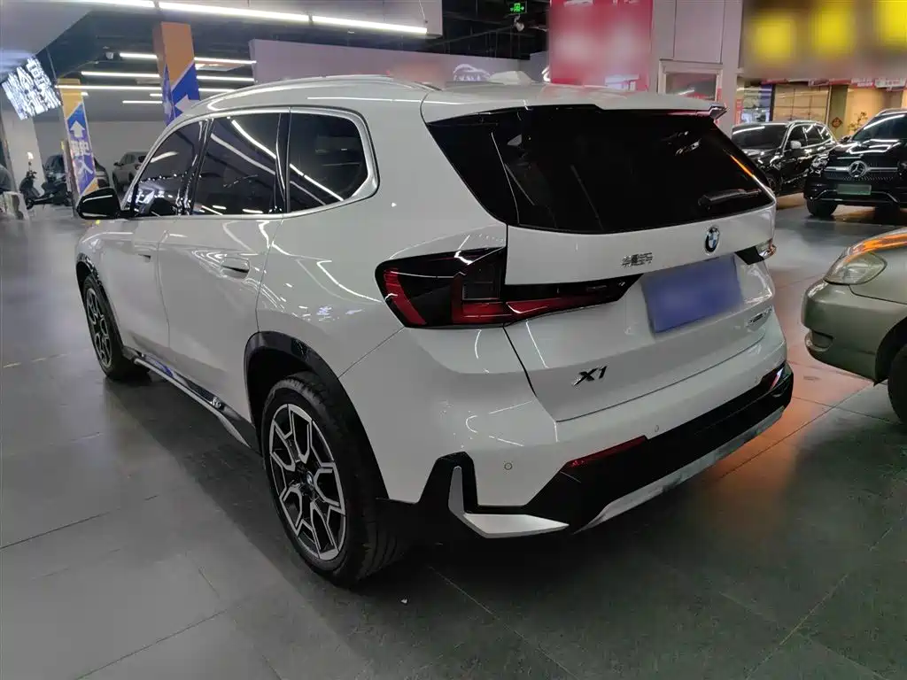 BMW X1 2023 sDrive25Li X Design Package фото 5