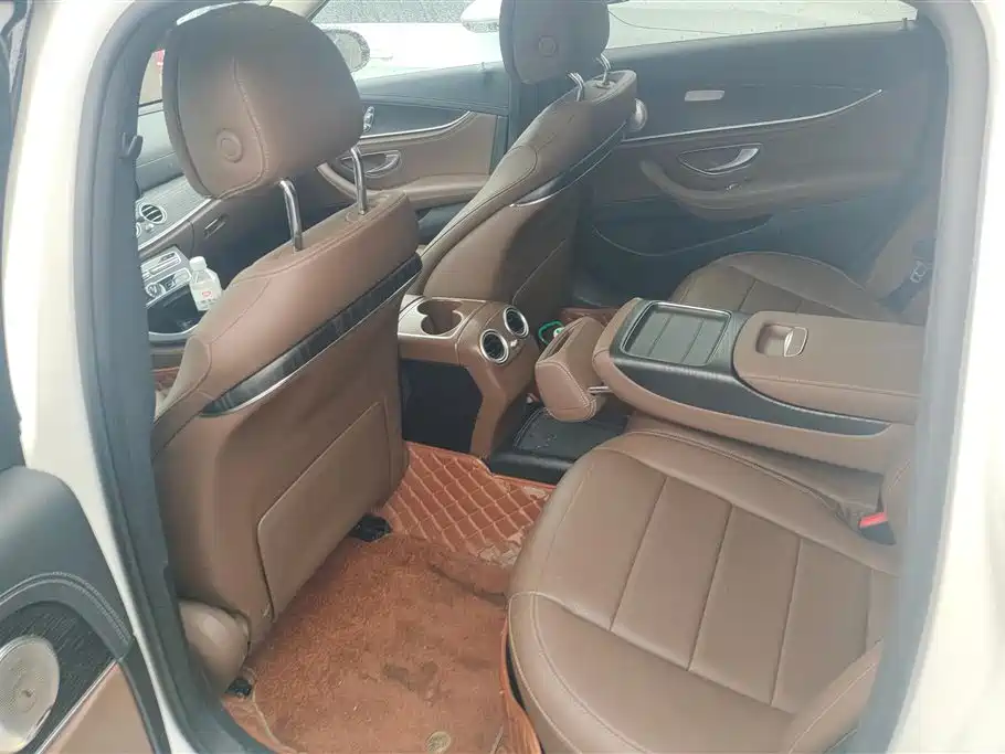 Mercedes-Benz E-Class 2019 E 260 L Sport фото 11