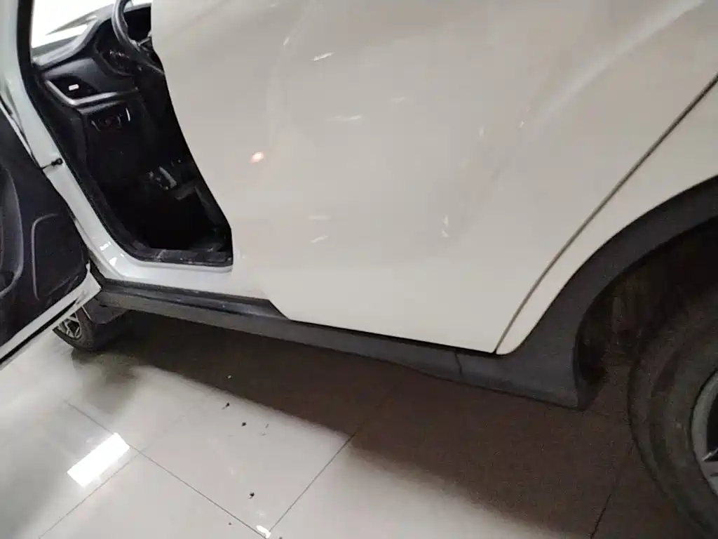 Landwind X2 2019 2017 1.6L Auto Vigorous Edition