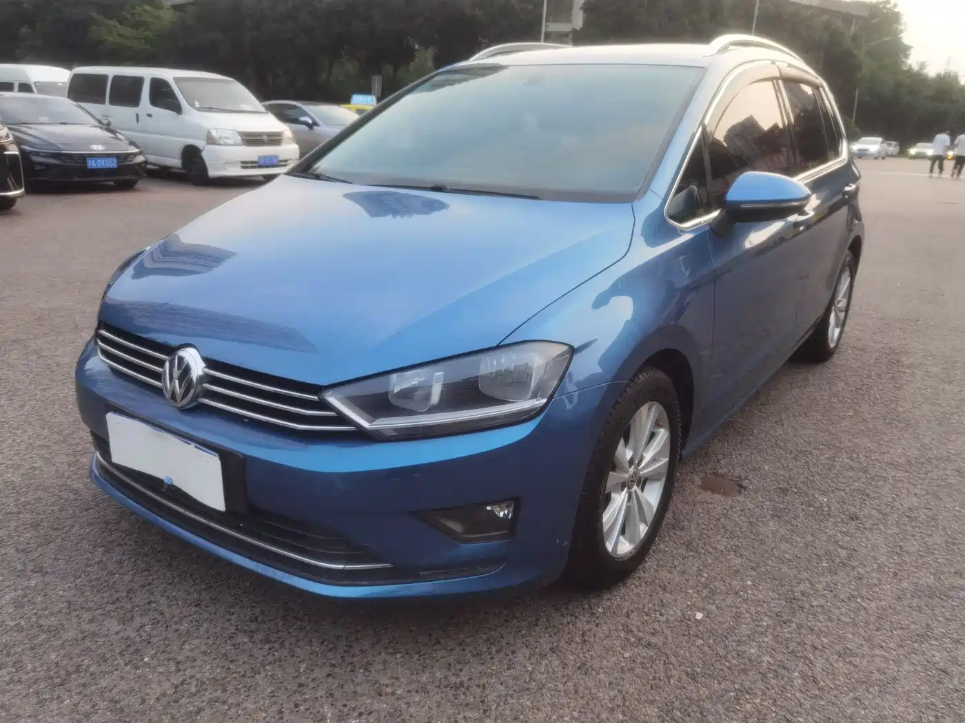Volkswagen Golf Sportsvan 2018 230TSI Automatic Progressive фото 2