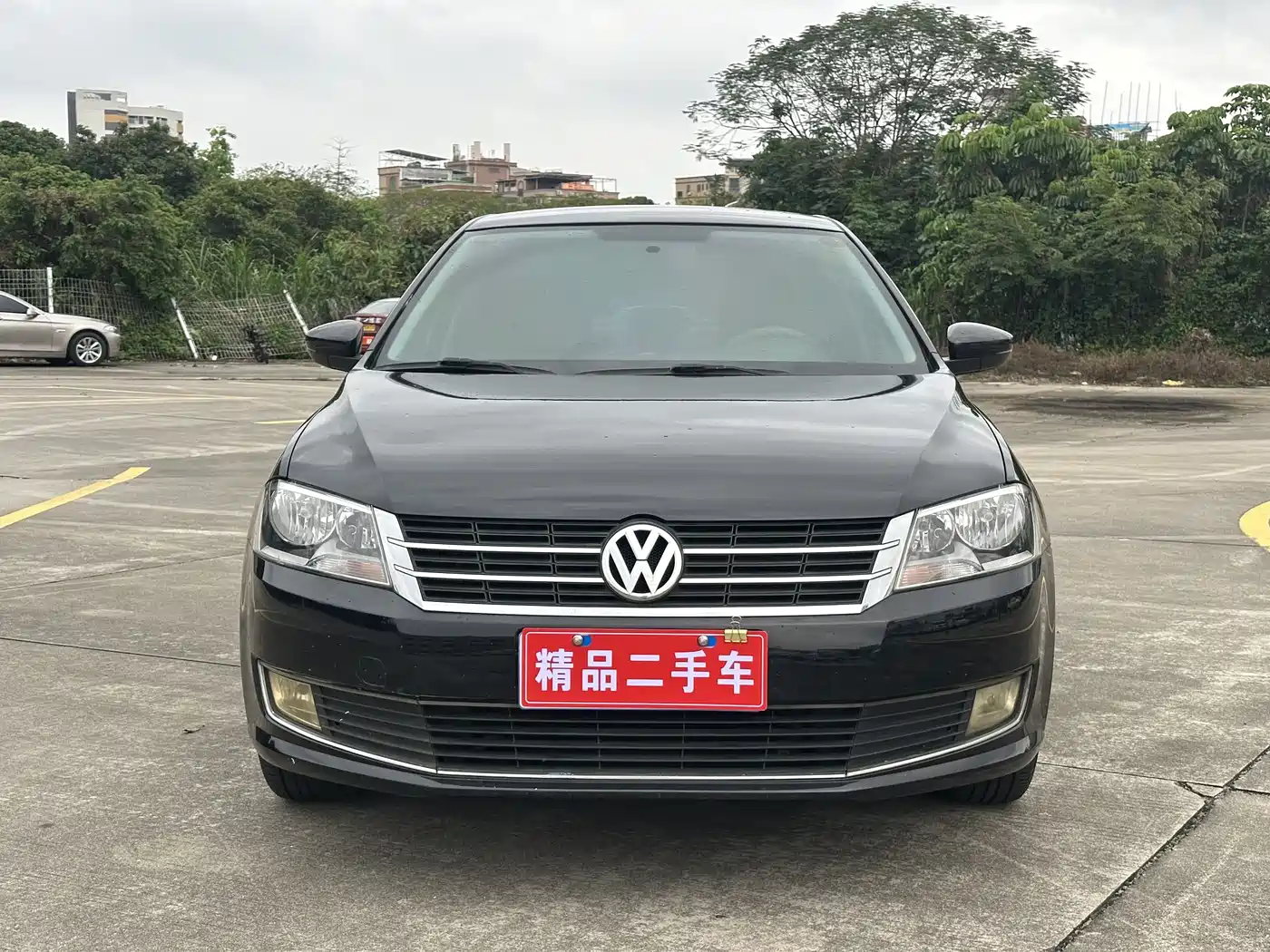 Volkswagen Lavida 2013 Facelift Classic 1.6L Automatic Trend фото 2