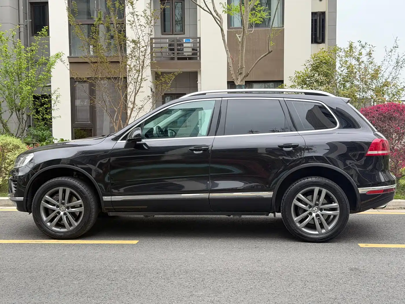 Volkswagen Touareg 2017 3.0TSI Explorer Edition фото 21