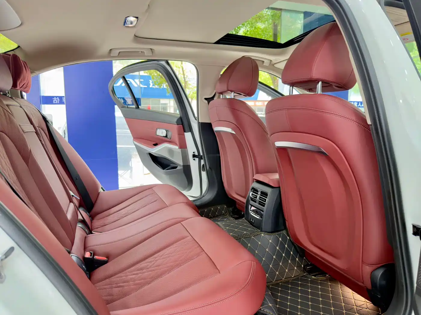 BMW i3 2022 eDrive 35 L фото 14