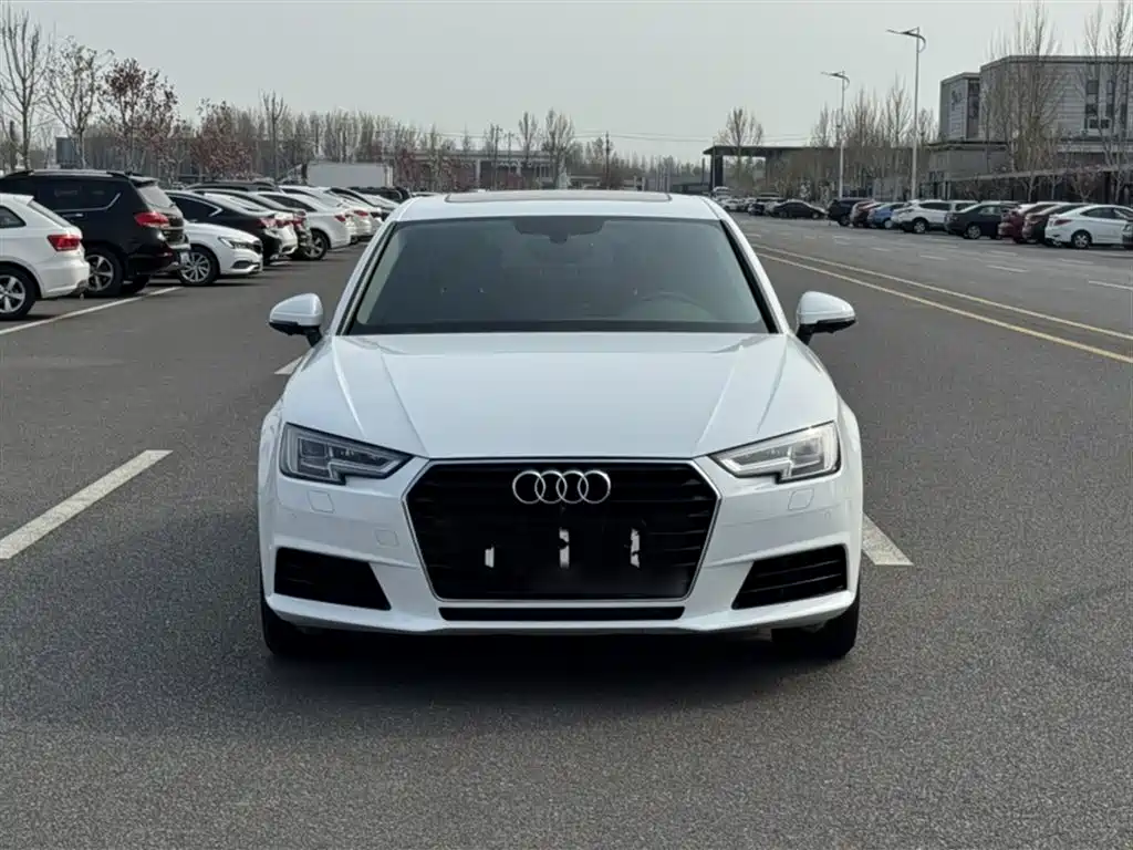 Audi A4L 2017 40 TFSI Fashion Edition фото 23